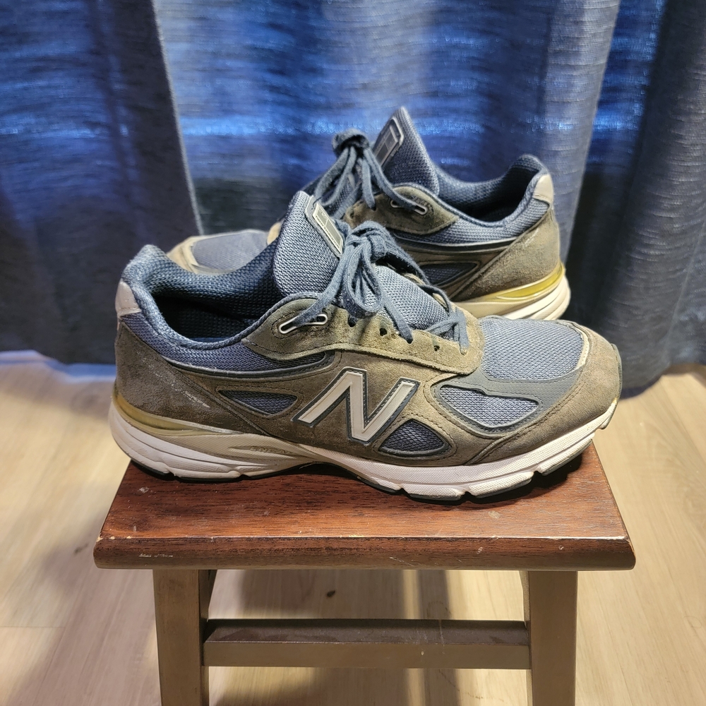 New Balance 990